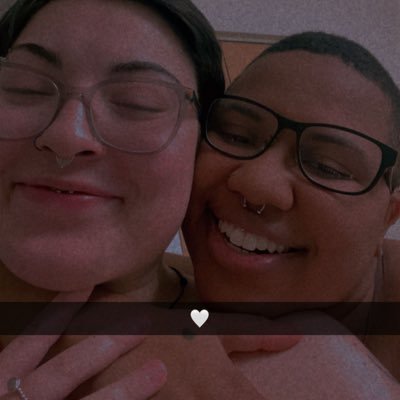 they/them 🏳️‍🌈 | I spend all my money on plants 🪴| biology 🧬 | @clauren07 💍 | #KeepGrowing 🌱