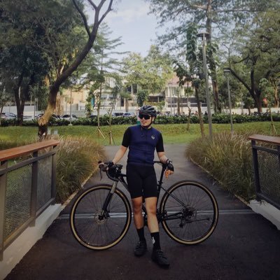 rrenhardd's profile picture. Tech enthusiast | Gamer angkatan PPKM | Casual cyclist |