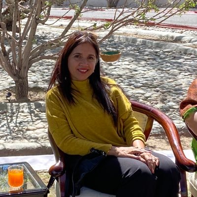 #ENGLISH COORDINATOR for primary #learner for life#workaholic#Year5 teacher# A romanticist who gives the heart but keeps the Head always#