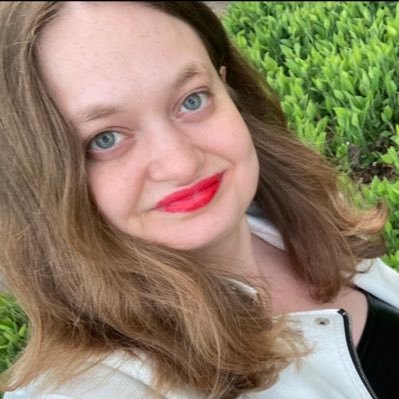 Budding socialist and AOC/Squad stan. Social worker/legal aid. TV and Broadway enthusiast. I am @theshulesfan because part of me will always be #ChillinwithGus.