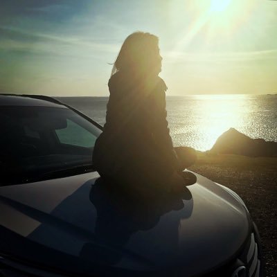 izzyybuzz's profile picture. 