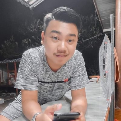 phi_chwi's profile picture. 