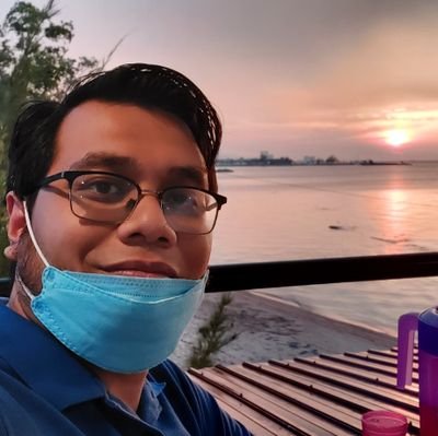 Pendidik. Masih banyak nak kena belajar. Pemerhati Politik Amatur. Penyokong Arsenal yang akan 'Relegate' 2022...Hahaha