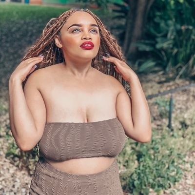 God is Savior of my life. ❤️🙏🌼
UJ Alumni . 🖋️📚
Qualified Educator 👩🎓
Honours Student 📘