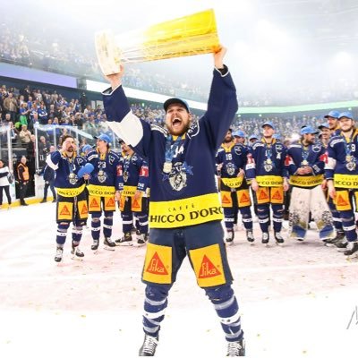 🏆 NL 2008, 2021, 2022 🏆 SL 2010, 2012, 2017 🏆 CHL 2009
