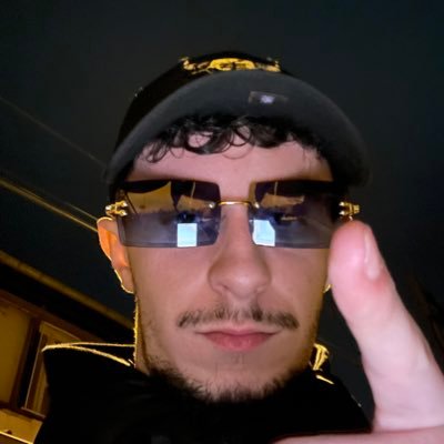 Vinoouu's profile picture. 