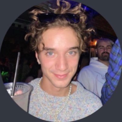 PAPADSEAVEY's profile picture. #DANIEL: yeah we're dating. #ASHLEY; you wanna see my groceries?? LOL