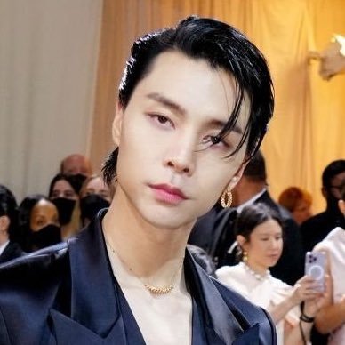 #JOHNNY : mama, we made it! | #MARK : “that’s a cute question” | she/her | 30 | multi | pisces |