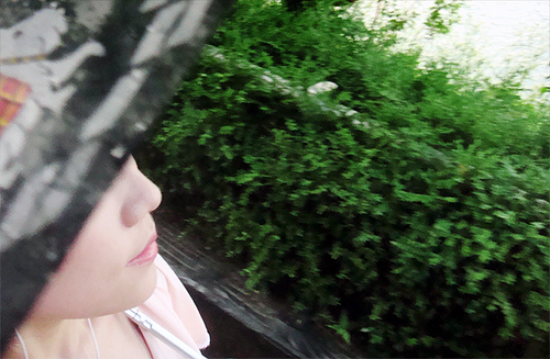 FlyKrystal's profile picture. 기분좋은 미소가 언제나 양볼 한움큼:)