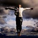 Celui qui ne se bat pas pour ses droits n'en a aucun.
Ni patron, Ni employé. Sans crédit. Sans grand besoin.
Voyage partout dans le monde tout le temps.
Libre!