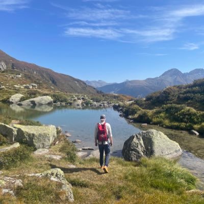 molecular biologist, science journalist, personal views