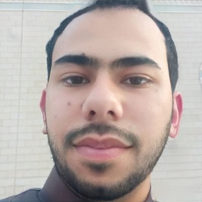 أنــا انسـان مالــي بـالعـشـق ودروبــهہ أنــا أحــب الـشــعـر مـآ أحــب أشـخـاص