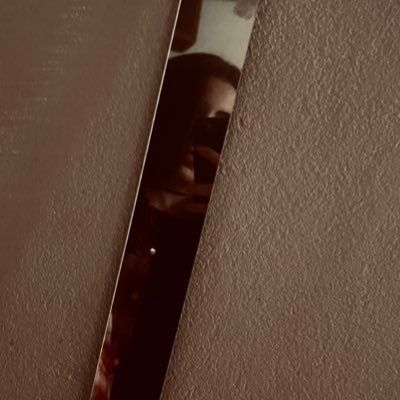 _honeyndglass_'s profile picture. 25 | my anxiety has anxiety