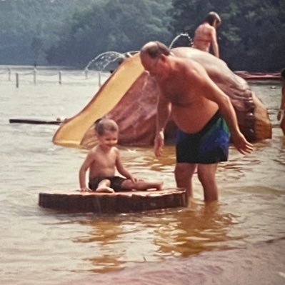 ccassell24's profile picture. John 15:18