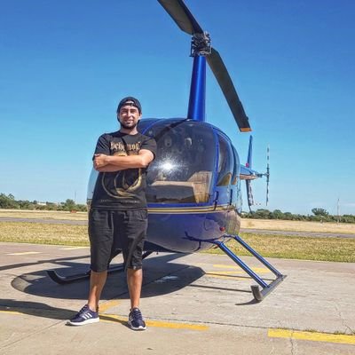 vidsar17's profile picture. 