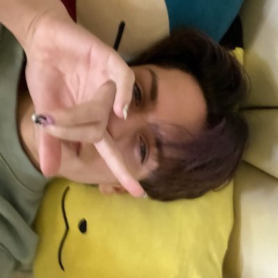 dcnmelio's profile picture. 7/29
tomando agua mineral con payton