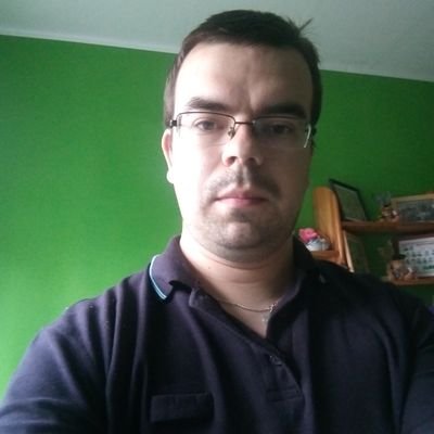 Borussia Dortmund i inne bzdury.
Konto może i nie parodiowe, ale poważne też nie.