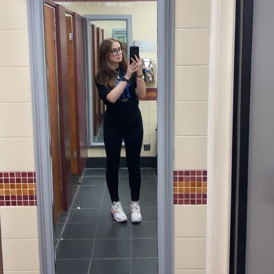 16bethany_walsh's profile picture. 