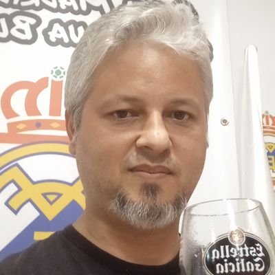 Pro evolucion, antireligioso, fanatico de la Vinotinto y el Real Madrid, promotor de la Mecatronica!