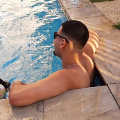 A vida me fez Flamengo e eu fiz do Flamengo a minha vida ❤️🖤
23/11/2019 🏆
29/10/2022 🏆