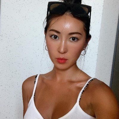 Eunice79937688's profile picture. I am born penniless,but must not be still poor and frustrated at the time of death.  #Bitcoin #TRX  #ETH