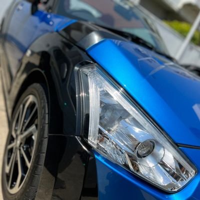 2021年5月に納車(中古車)。雨の日以外はオープンカーを楽しんでいます。オープンカーと240zが好き。
車垢で無さそうな場合はフォローバックしないかも知れません( ´•д•` )💦