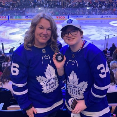 Scentsy Director, DealerMine, Loving wife to @chris_langille, Mom & Nanny. Leafs Fan 💙
