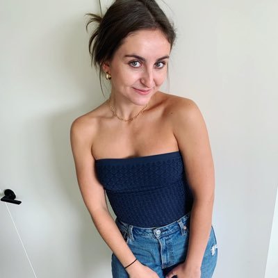 abstractinganna's profile picture. To know is to be confident for a moment in your reality