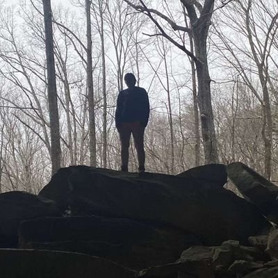 warpc0re's profile picture. 24 // white // bi