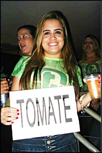 Admiradora do cantor mais perfeito do planetaa: @_tomate
E completamente apaixonada pela vidaa! =)

70M473 SEMPREE' ! sz