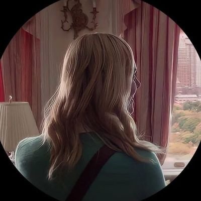 nlili6_'s profile picture. ᷂أغَرقُ فيَكِ يومَيَاً حُباً وفكراً🖤