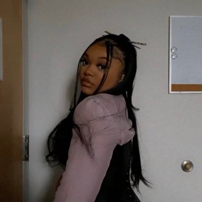 SINEDERRA's profile picture. Woman of God. 💛 Recruit Computer Science Major, working towards becoming a better programmer.