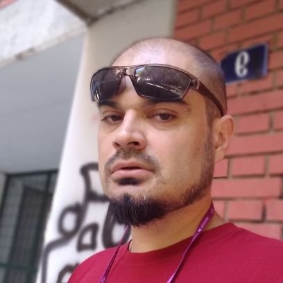 reinventor79's profile picture. версификатор