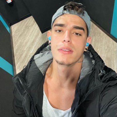 2ndnicogonza988's profile picture. this is a (backup account)