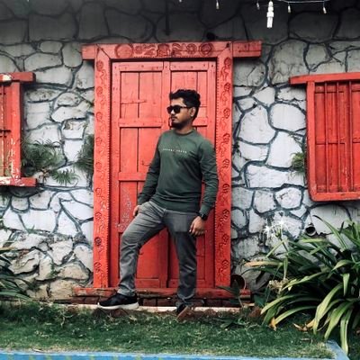 hajir_munaf's profile picture. Reactjs • Nodejs • Serverless • Book Lover • AWS enthusiast