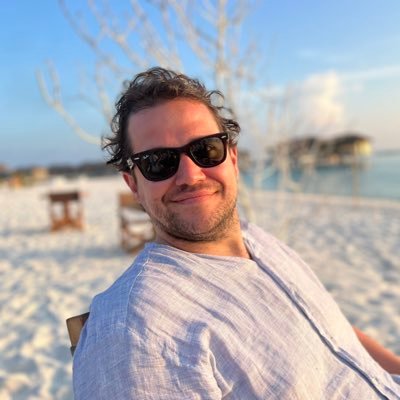 Co-Founder & Developer at @Motomic_ 🏍️ | @Glovo & @ing_es & @Fintonic | Crafting scalable tech & amplifying growth | Building tomorrow, today.