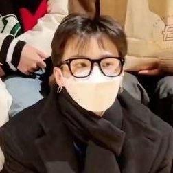 SChankyun131_'s profile picture. main acc: @SChankyun131(has been locked) Mx || iKON || B.I || Svt || Trz👑 || fan account  #6️⃣5️⃣🎹