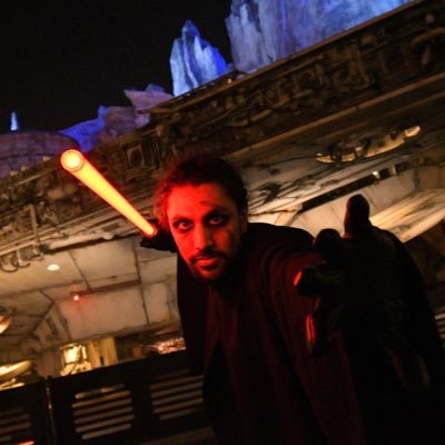 A Star Wars fan account 🧙🏽‍♂️ Let’s talk Star Wars! Writer 🖊️