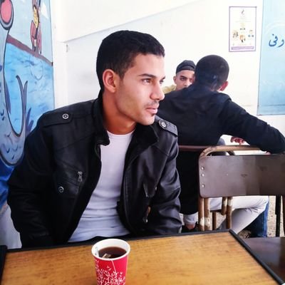 تبا لكل شخص متكبر خلق من تراب ونهايته التراب