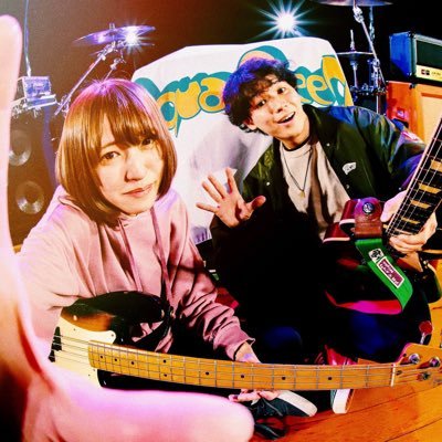 Aqua GeeCharnさんのプロフィール画像