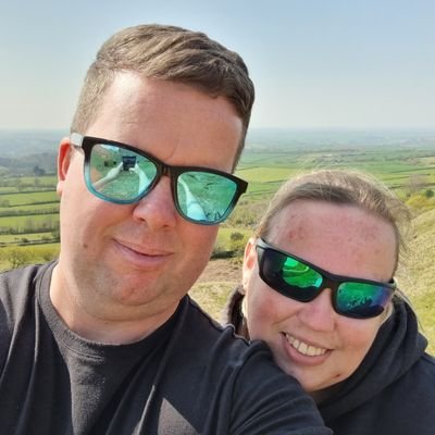 5t3v3H0w3115's profile picture. 👆 for thinking. 👇 for 'dancing' 😉