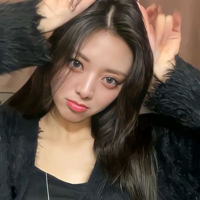 just a acc retweet Nsfw kpop mostly Itzy,Twice, and our Goddess Shin Yuna, pls look my like. if you dont like me just block me