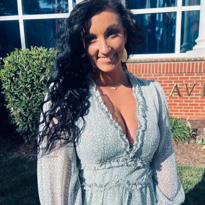 laceyynicolee_'s profile picture. ☆ NC | AU Cheer Alum | Teacher ☆