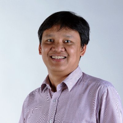 mahansa's profile picture. Commercial writer, believer, listener, and twitter reader :)