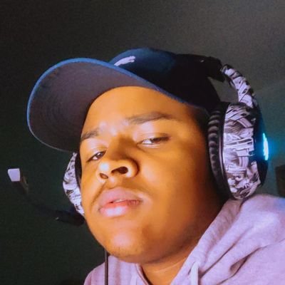 jhreisoficial's profile picture. ✝️• Cristão. 🙏🏾
⏳• 19 Anos/2002⚡
📚• Estudando Empreendimento.
💼• Empreendedor nas horas vagas.⌚👨‍💻
💰• Te ensino a ganhar dinheiro pela internet.🦁🚀🔥🏆