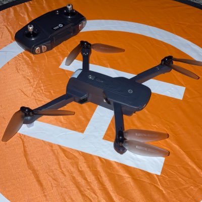 oba9jun's profile picture. ドローンを楽しんでいる人です。トイドローン5台目。fpvやtinyとかも興味あります。車のラジコンも好きです。現在の使用機体 holystone HS175B holystone HS210