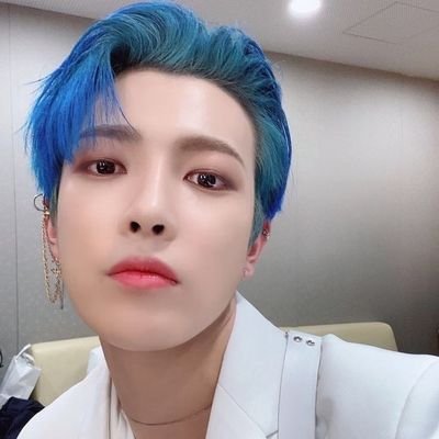 Gosto de falar sobre, livros,musica, dorama,bl, kpop e série 22y 🏳️🌈
BTS | Mamamoo | Ateez | Stray Kids | Everglow | GOT7 | Gidle | EXO | Luísa Sonsa | Jão |