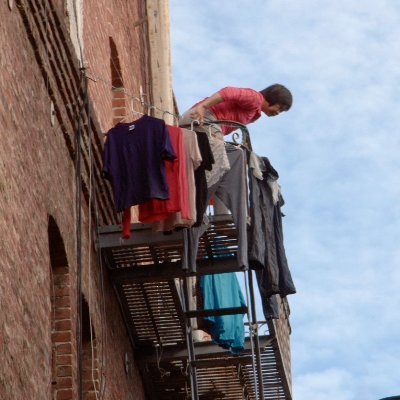 An aging artist recreates his childhood neighborhood through miniature dioramas in a rapidly changing San Francisco.