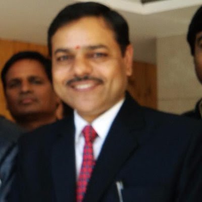 FromNhai's profile picture. Happy