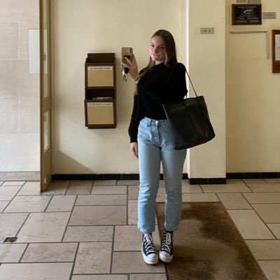 jeaanne_m's profile picture. 